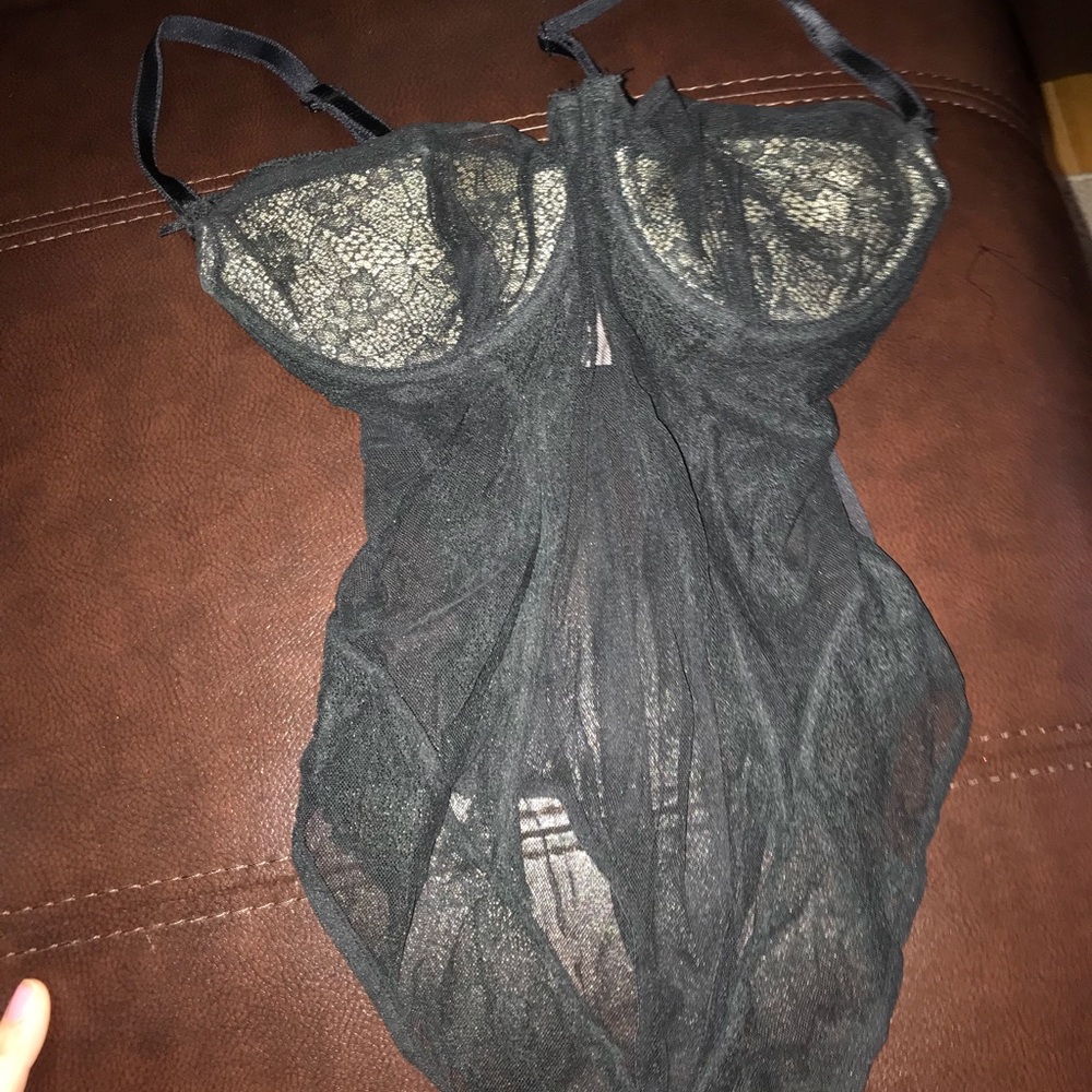 VICTORIAS SECRET LACE MESH TEDDY BODYSUIT